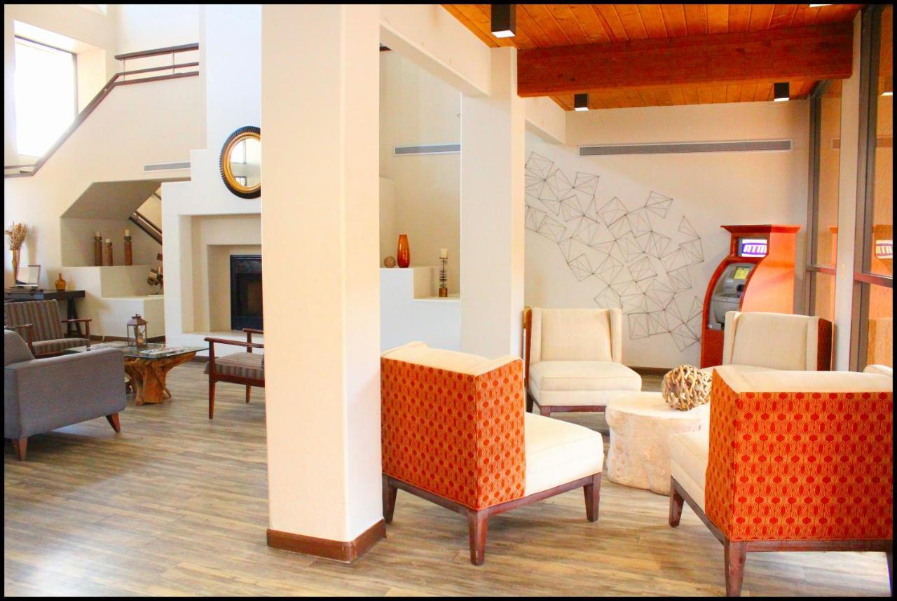 Ramada By Wyndham Tucson Airport Hotel Drexel Heights Екстериор снимка
