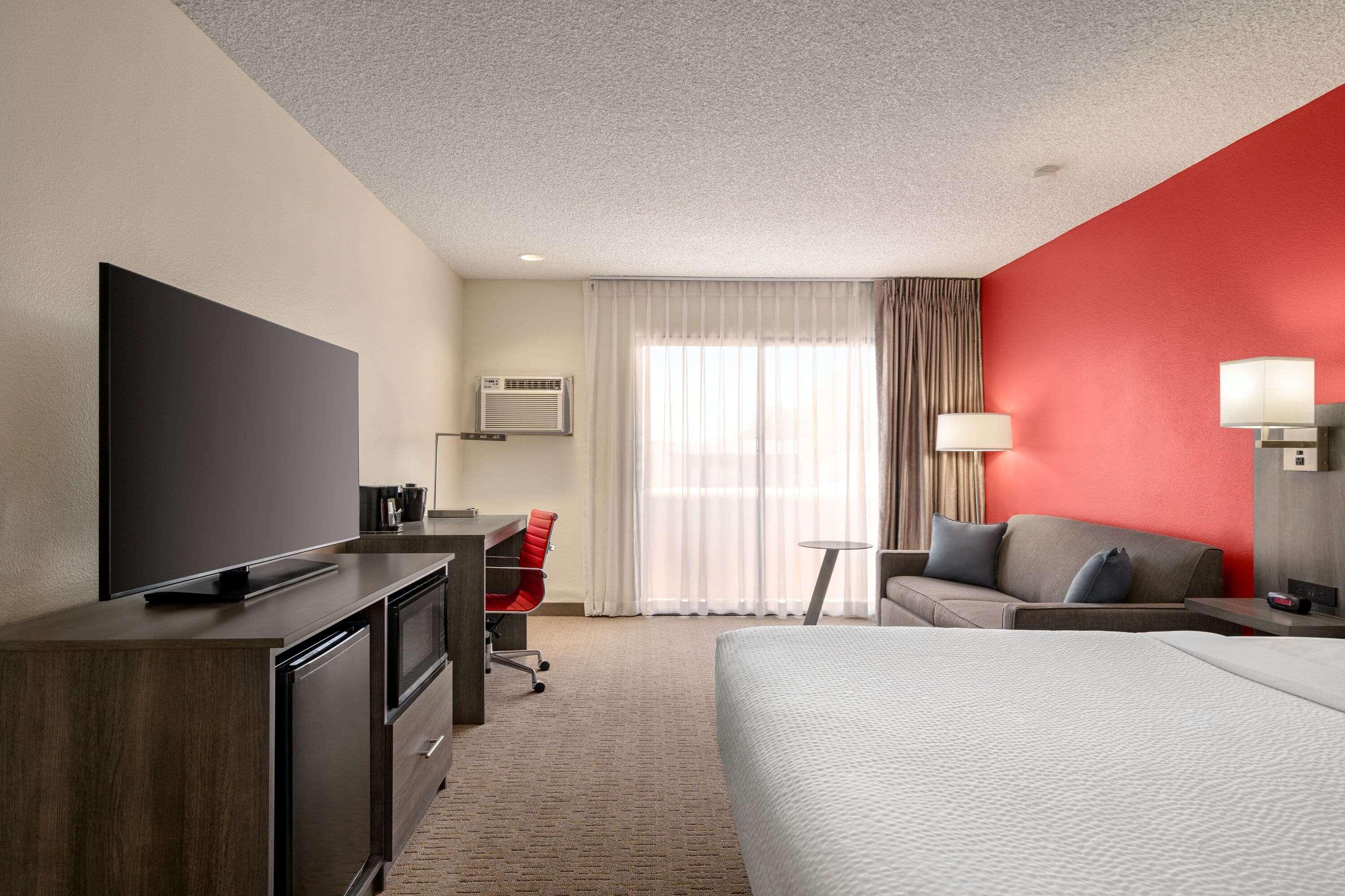 Ramada By Wyndham Tucson Airport Hotel Екстериор снимка