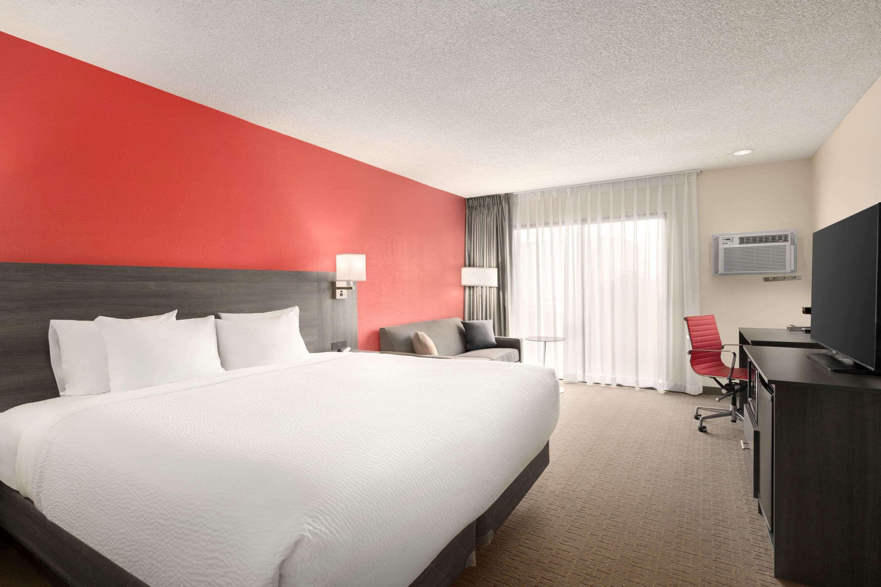 Ramada By Wyndham Tucson Airport Hotel Екстериор снимка